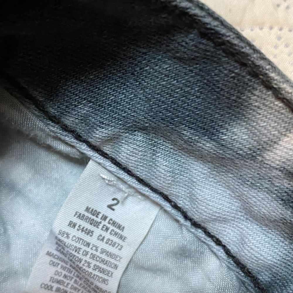 American Eagle Black/White Tie Dye Stretch Cut Off Shorts Low Rise Sz 2 EUC - Picture 5 of 6